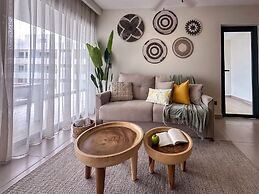 4 Bedroom Beach Penthouse w Private Rooftop