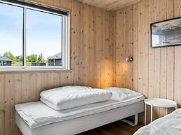 5 Star Holiday Home in Albaek