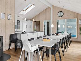 5 Star Holiday Home in Albaek