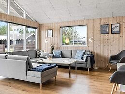 5 Star Holiday Home in Albaek