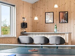 5 Star Holiday Home in Albaek