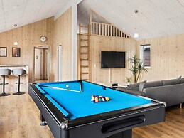 5 Star Holiday Home in Albaek
