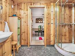 6 Person Holiday Home in Roros