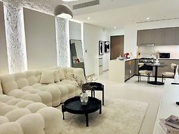 Luxury 1BR 5 star Apt Burj Khalifa View
