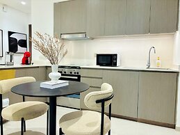 Luxury 1BR 5 star Apt Burj Khalifa View