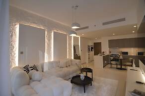 Luxury 1BR 5 star Apt Burj Khalifa View