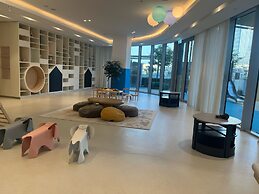 Luxury 1BR 5 star Apt Burj Khalifa View