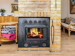 6 Person Holiday Home in Pandrup