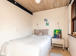 6 Person Holiday Home in Spottrup