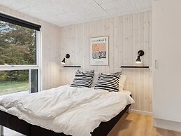 5 Star Holiday Home in Lokken