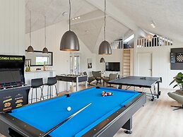 5 Star Holiday Home in Lokken