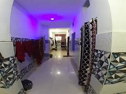 DhamStay Hotel Pranab Sadan Near Beach