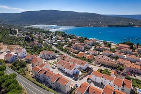Sea View Vacation Apartment in Cres