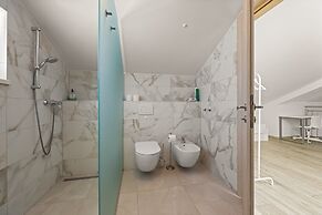 Sea View Vacation Apartment in Cres