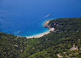 Sea View Vacation Apartment in Cres