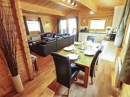 Forest Lodge