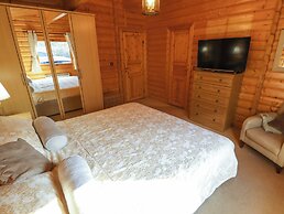 Forest Lodge