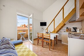 Studio Apartment, 250m From the Beach