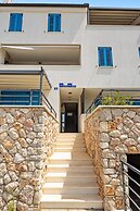 Enchanting Summer Apartment With Sea View