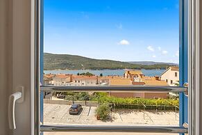 Enchanting Summer Apartment With Sea View