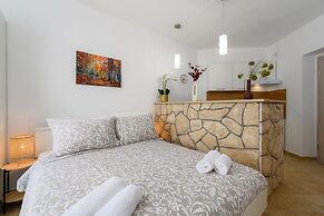 Studio in Drenje Near Beaches & Heated Pool