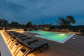 Luxurious Villa With Pool in Sveti Bartul
