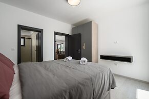 Luxurious Villa With Pool in Sveti Bartul