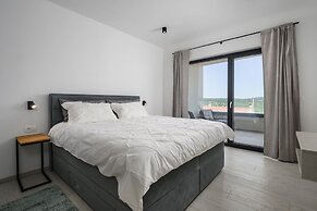 Luxurious Villa With Pool in Sveti Bartul