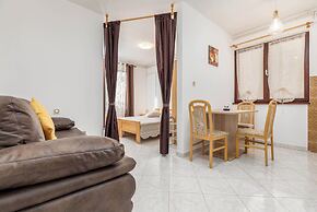 Lovely Relaxing Studio With Terrace