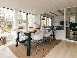 4 Star Holiday Home in Hals