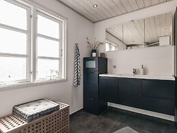 4 Star Holiday Home in Hals
