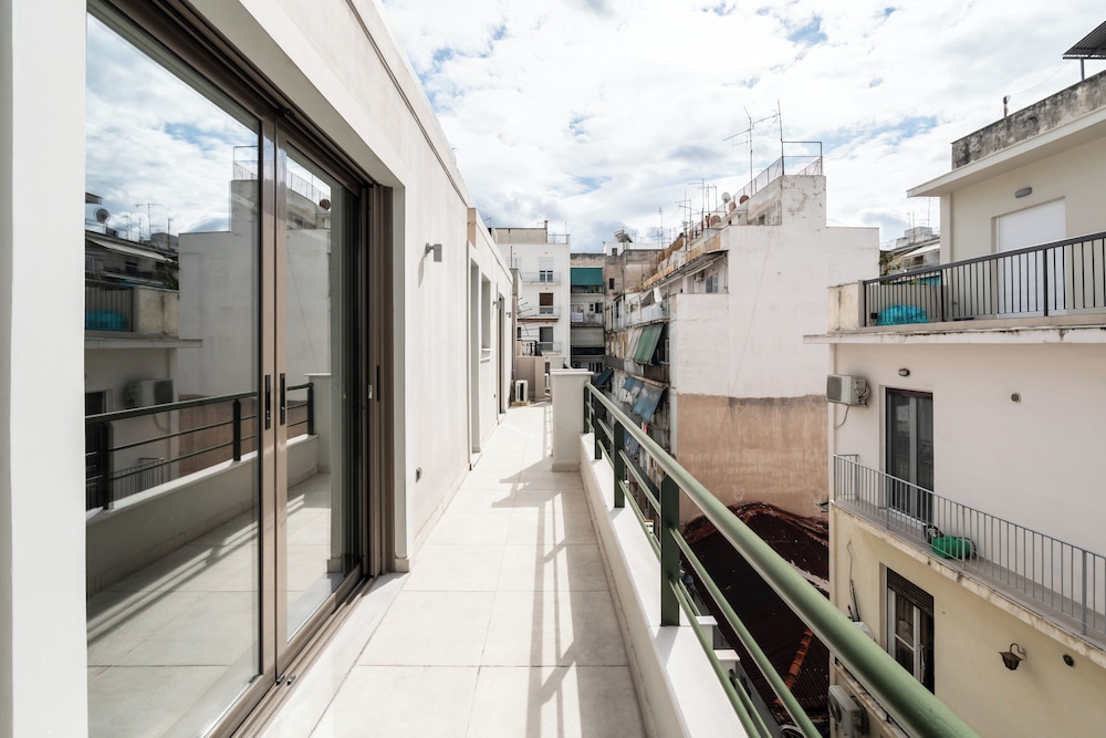 Elysee apartment 9A