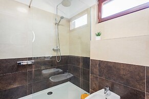 Apartment With Shared Swimming Pool