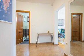 Apartment With Shared Swimming Pool