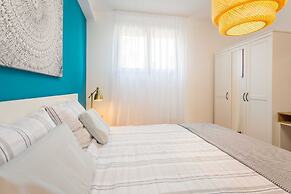 Apartment With Shared Swimming Pool