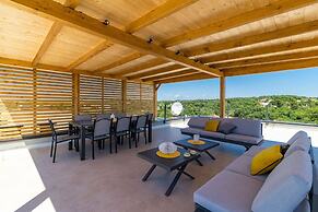Furnished Penthouse With sea View