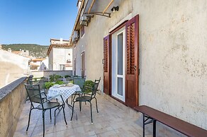 Sea-view Apartment With Terrace
