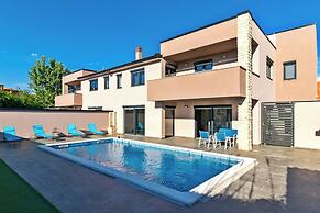 Relaxing Villa in Pula With Private Pool