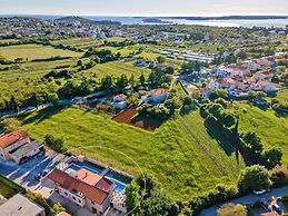 Relaxing Villa in Pula With Private Pool