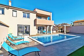 Relaxing Villa in Pula With Private Pool