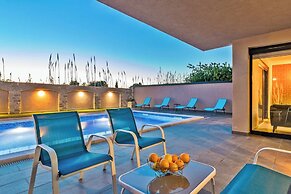 Relaxing Villa in Pula With Private Pool