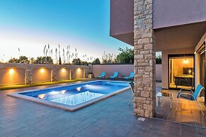 Relaxing Villa in Pula With Private Pool