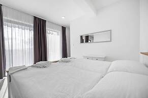 Modern Apartment, 300m From the Beach