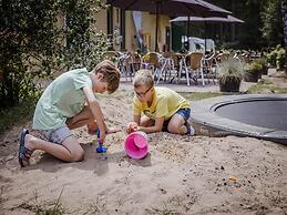 Lodge Near Antwerp With Nature Trails