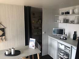 Lodge Near Antwerp With Nature Trails