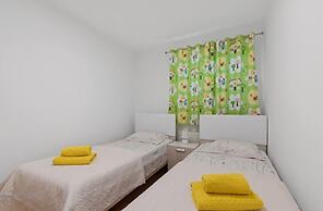 Villa in Vintijan With Private Pool