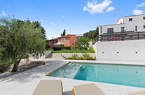 Villa in Vintijan With Private Pool