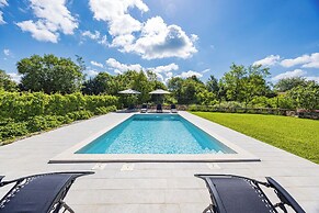 Charming Villa With Pool
