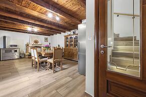 Charming Villa With Pool