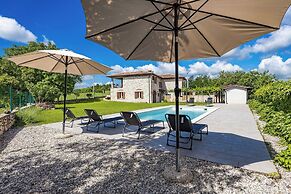 Charming Villa With Pool